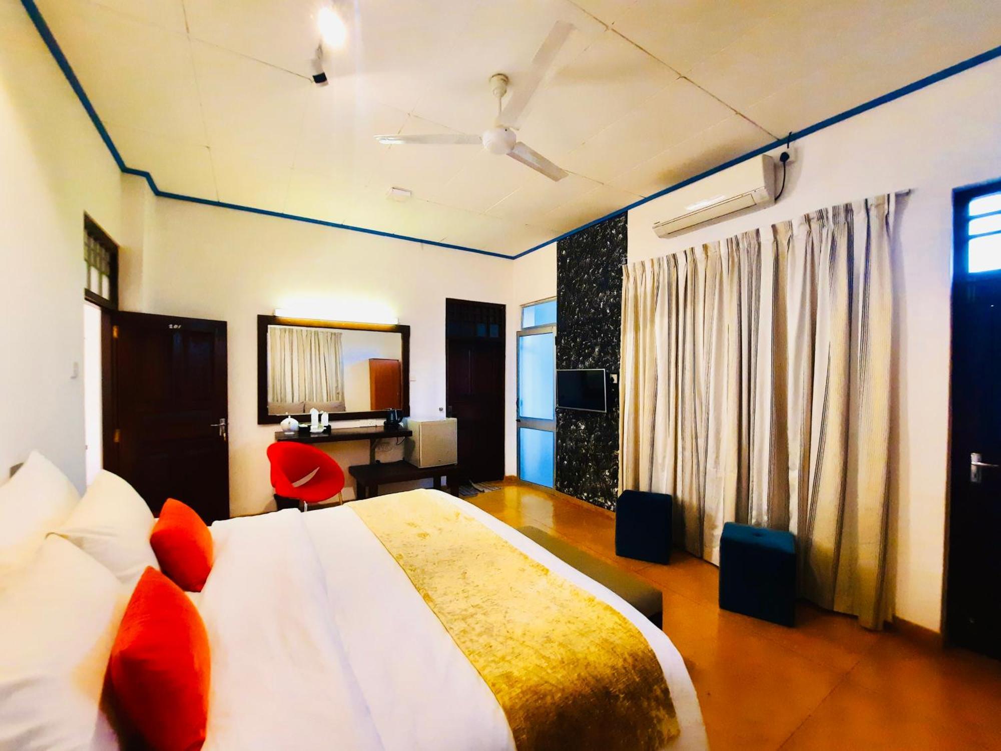 Hotel Dorset Negombo Phòng bức ảnh