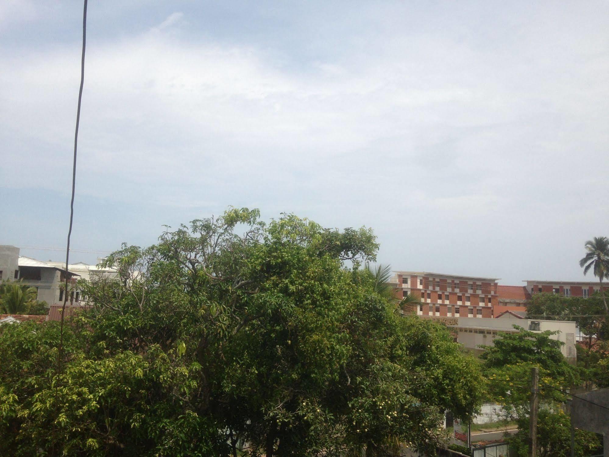 Hotel Dorset Negombo Ngoại thất bức ảnh