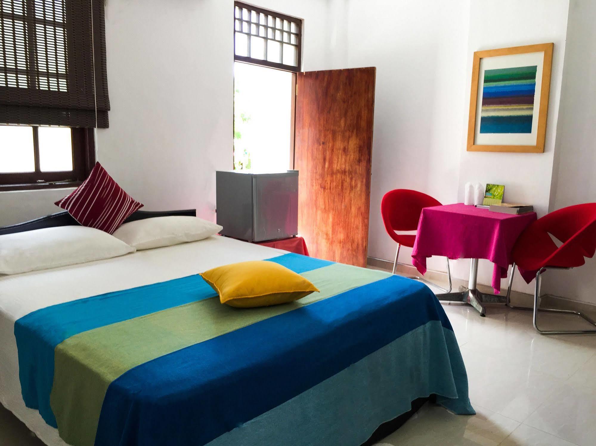 Hotel Dorset Negombo Ngoại thất bức ảnh